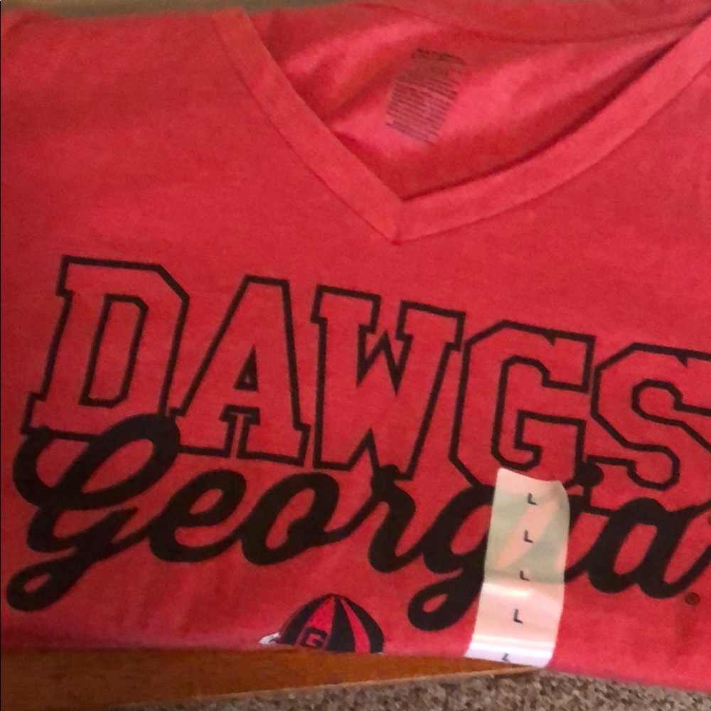 Women’s cut NWOT Georgia Bulldogs tee